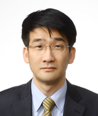 Wonhyuk Lim headshot