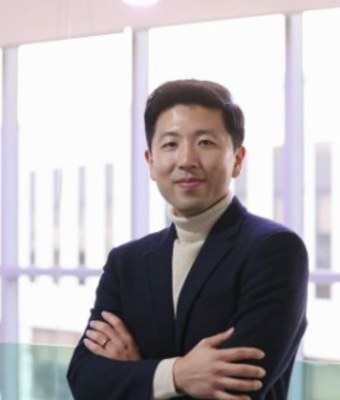 David Sungho Park headshot